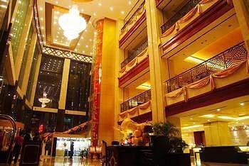 Junyuan Huatian Hotel - Huaihua Фэнхуан Экстерьер фото